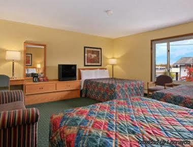Days Inn By Wyndham International Falls Bagian luar foto